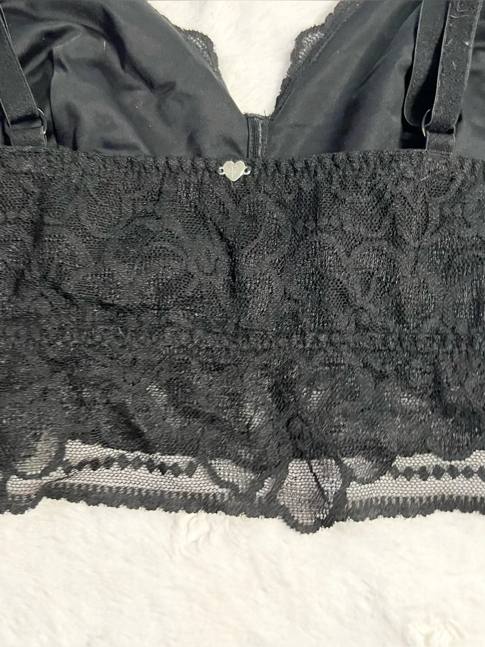 VS PINK Black Lace Bralette Size Large Wireless Comfortable
